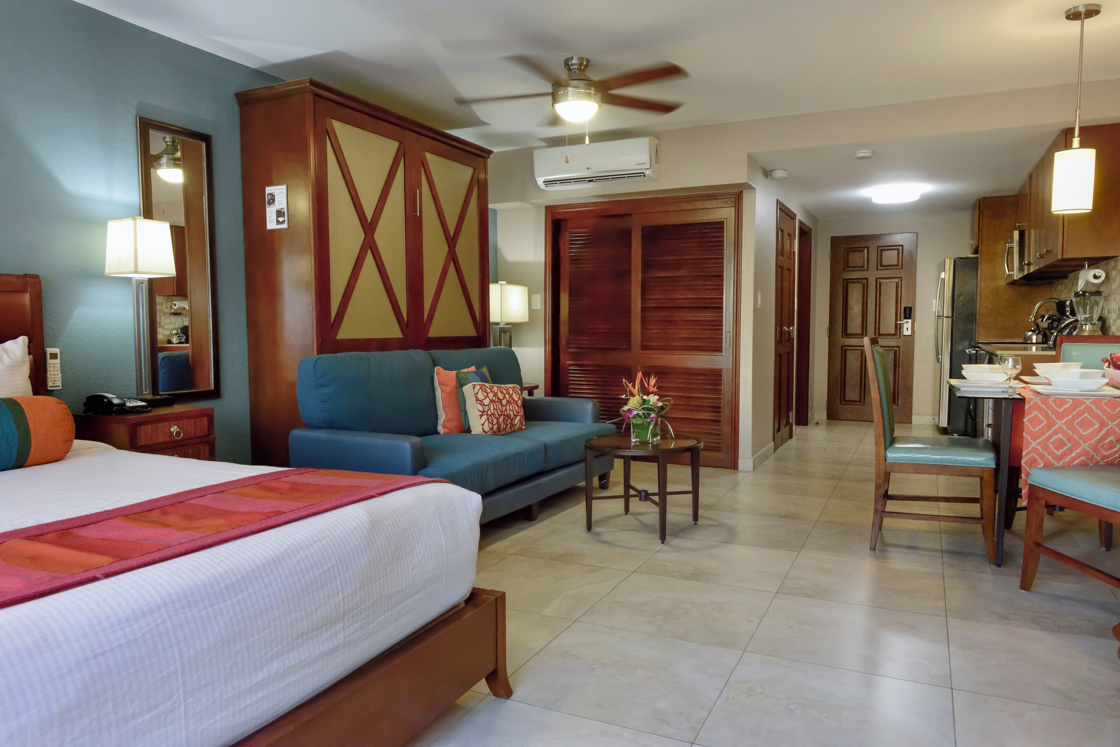 Deluxe Studio Plus with Fully Equipped Kitchen | 高級寝具、低反発ベッド、セーフティボックス (室内)、遮光カーテン