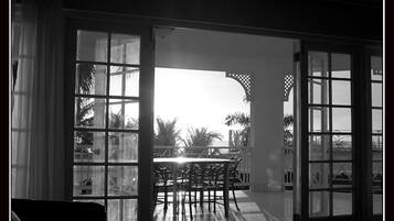 Apartment, 2 Bedrooms, Garden View | 2 bedrooms, premium bedding, iron/ironing board, bed sheets