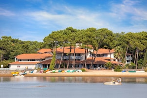 Lago