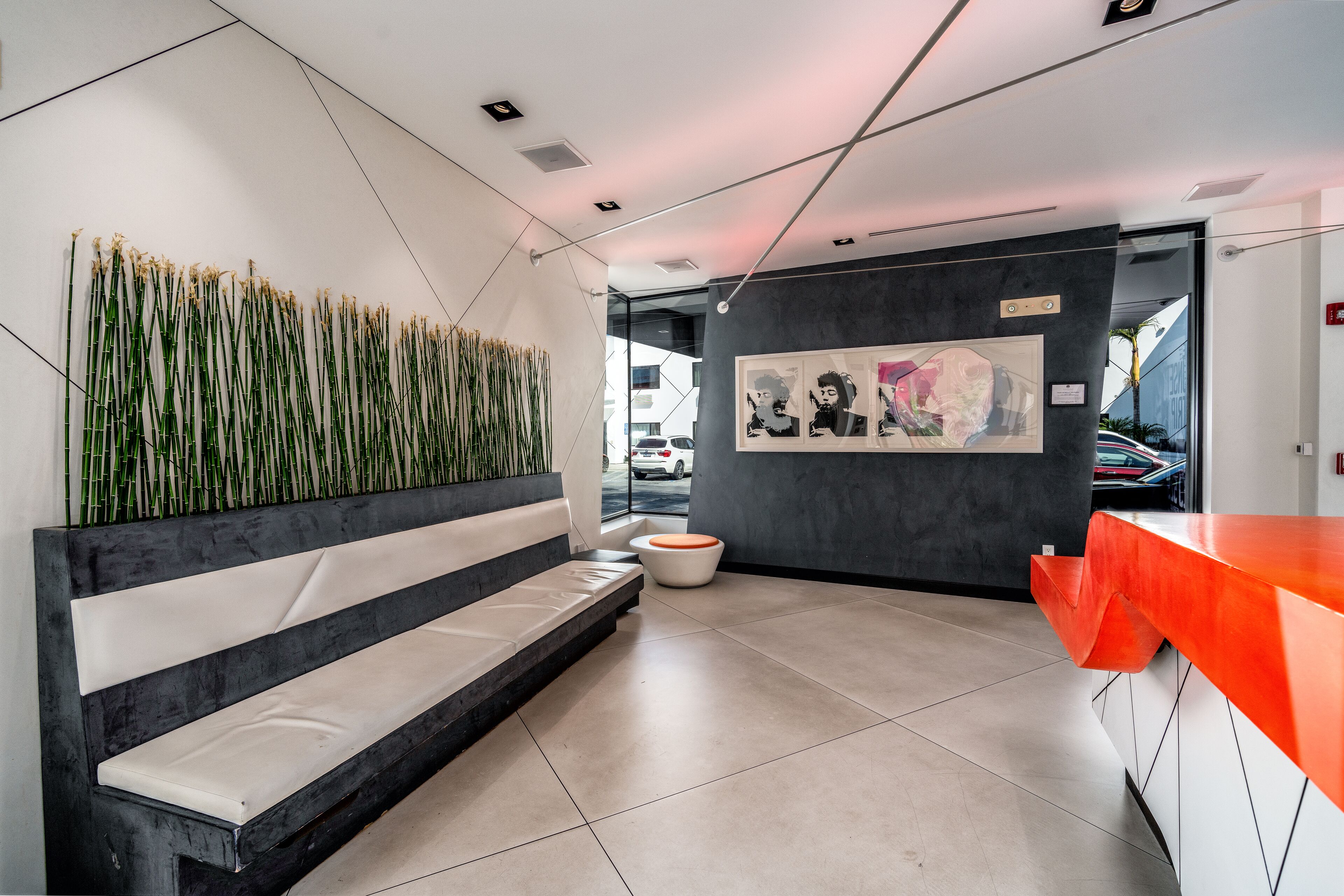 Photo - The Moment Hotel