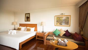 Suite, Balcony, River View | Minibar, in-room safe, desk, blackout curtains