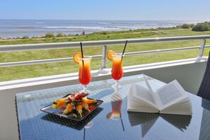 Premium Room, Ocean View | Terrace/patio