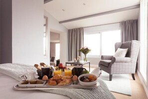 Premium bedding, minibar, in-room safe, desk - Hôtel Atalante - Relais Thalasso & Spa (Sainte-Marie-de-Re)