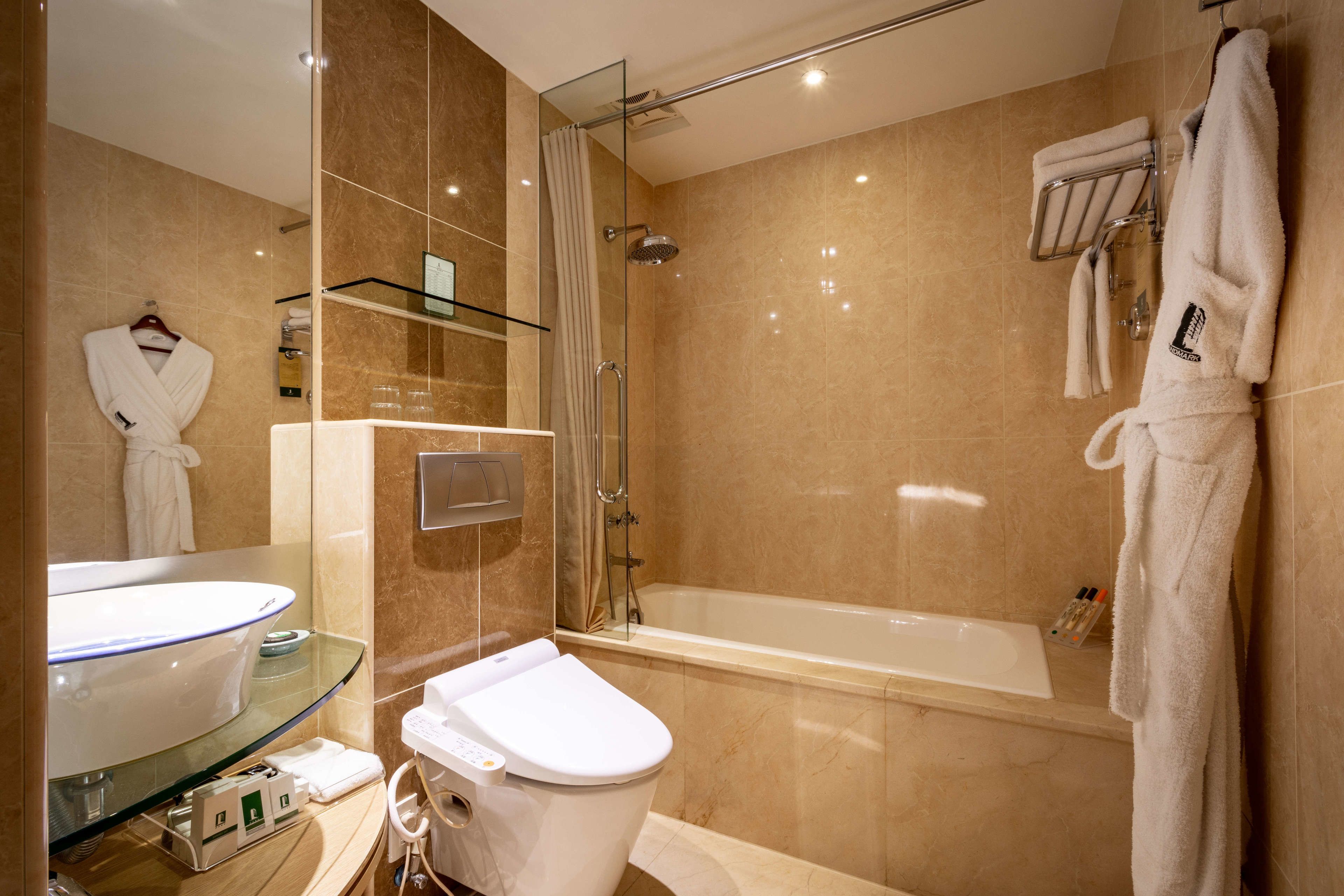 deluxe double room | bathroom | free toiletries, hair dryer, dressing gowns, slippers