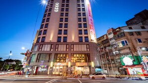 Porch - Landmark Inn (New Taipei City)