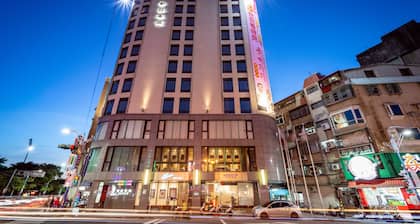 Landmark Inn