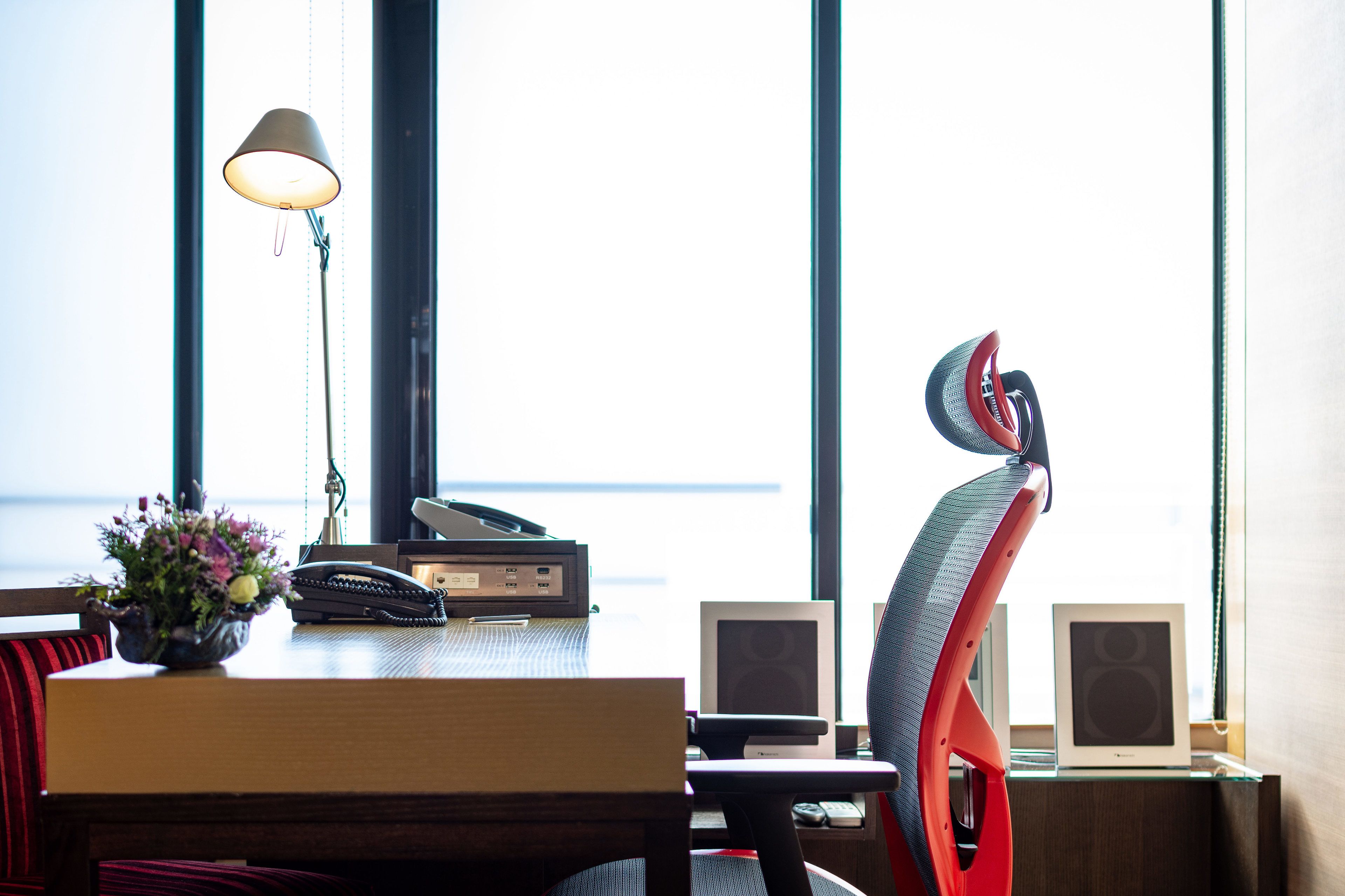 executive suite, 1 queen bed | premium bedding, in-room safe, desk, laptop workspace