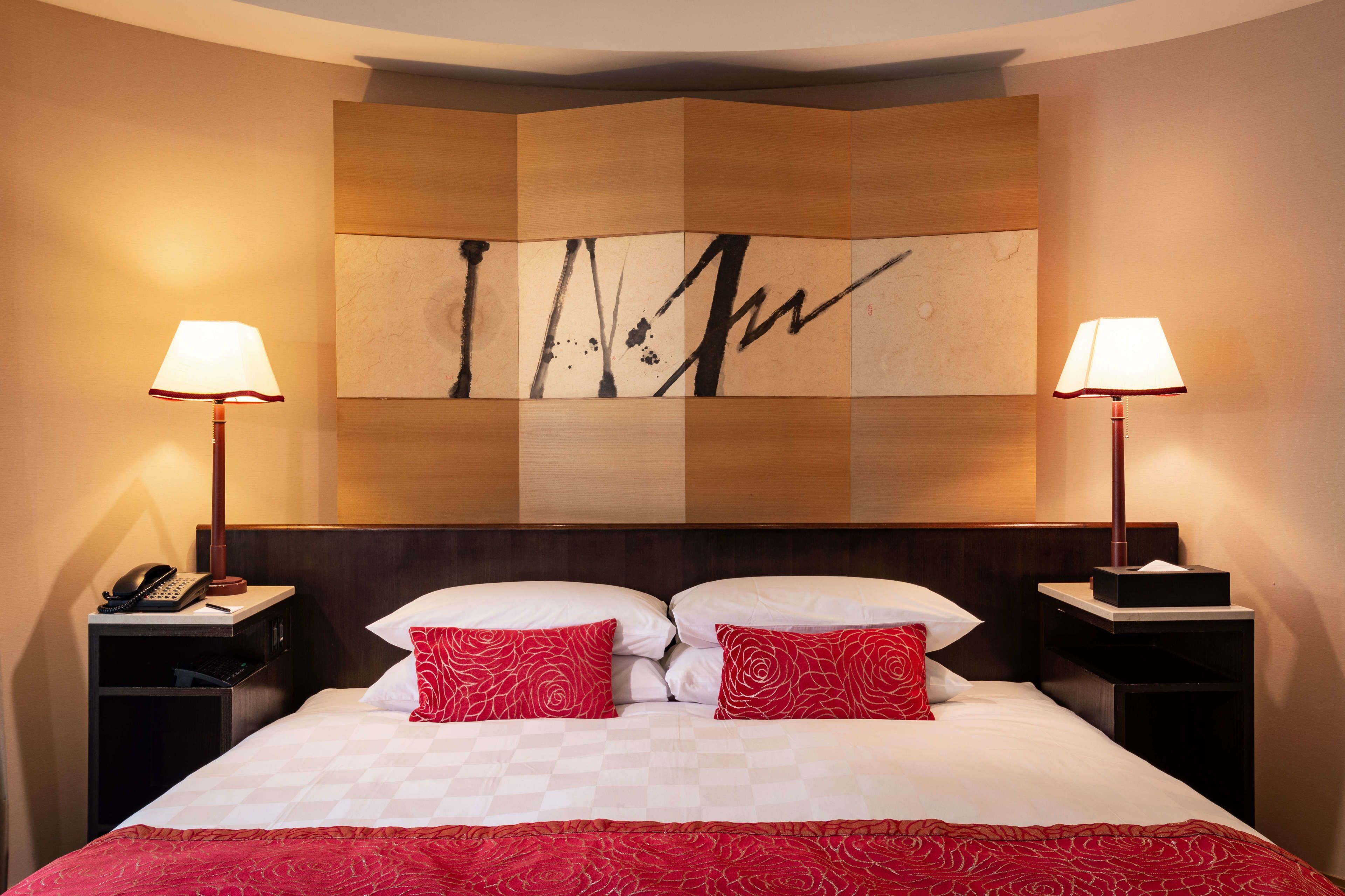 deluxe double room | premium bedding, in-room safe, desk, laptop workspace