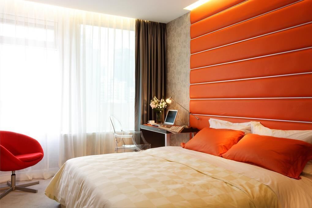 Hypo-allergenic bedding available, minibar, in-room safe, desk