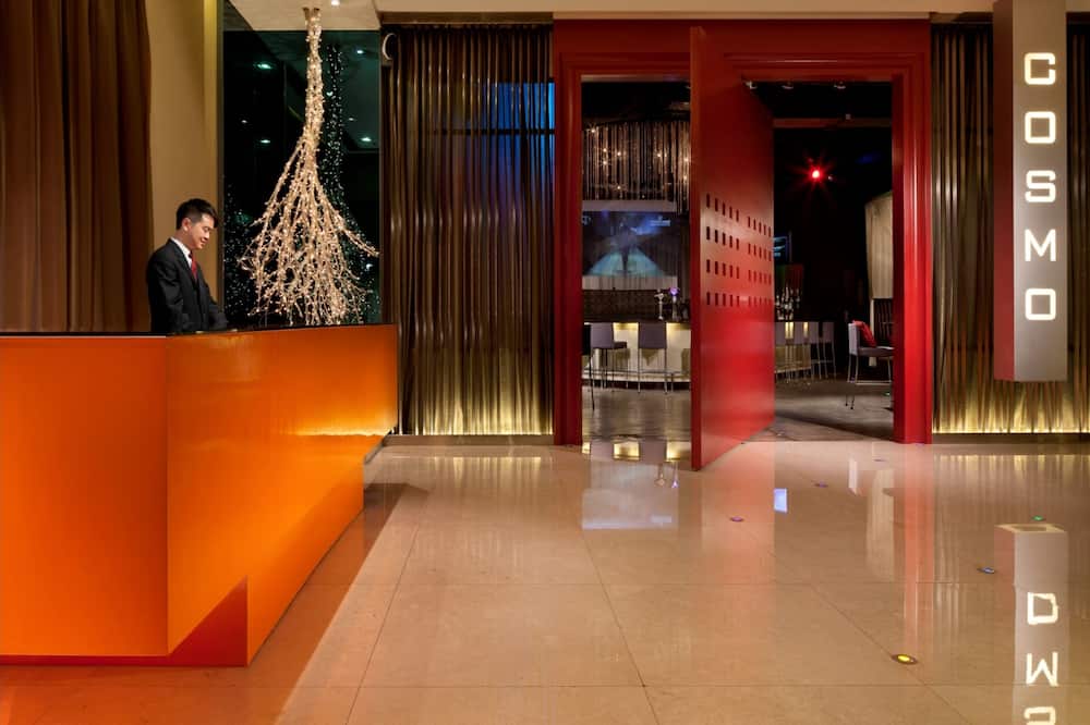 Cosmo Hotel Hong Kong
