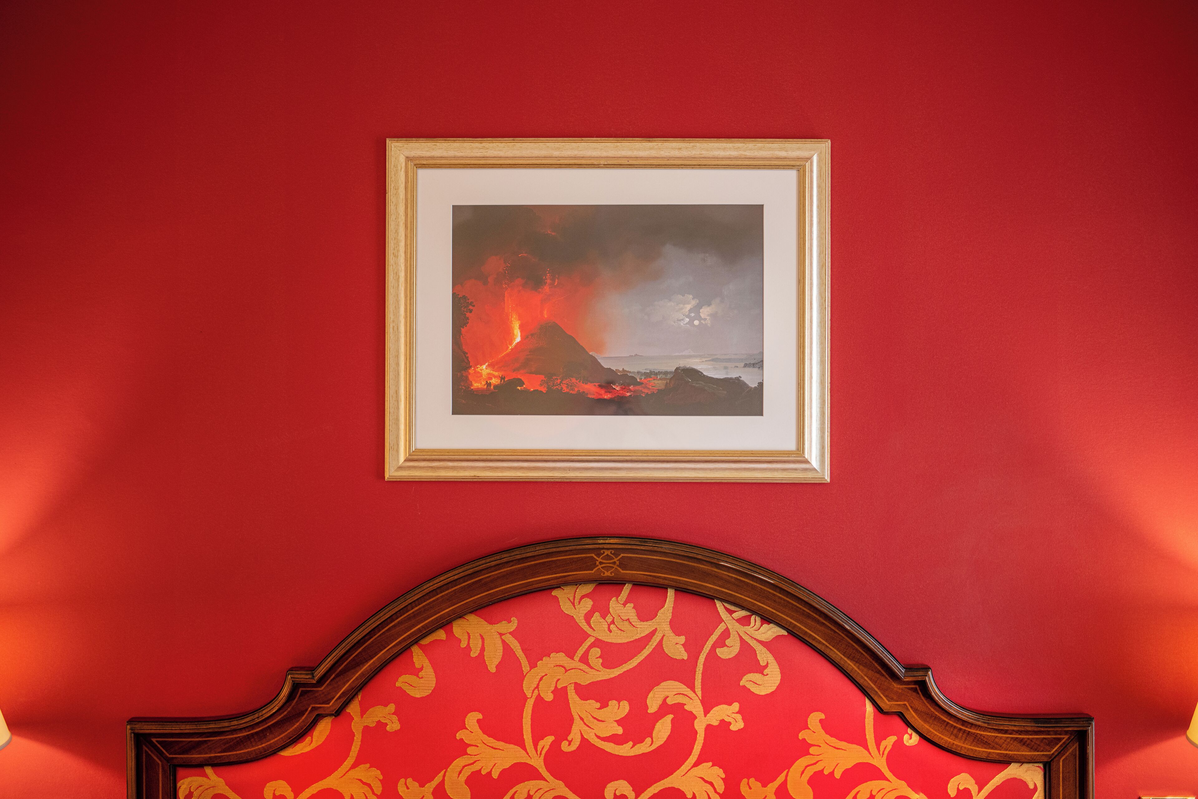 Minibar, safe på rommet, skrivebord og wi-fi (inkludert)