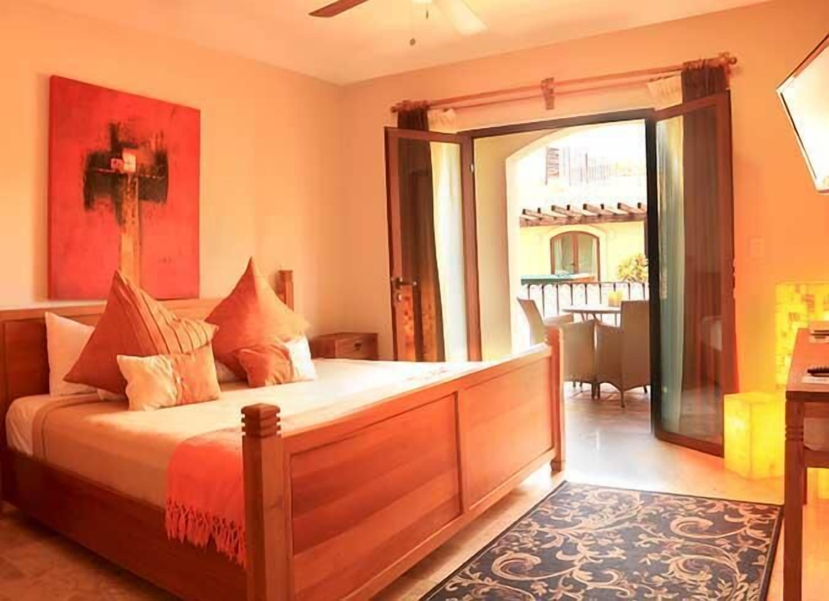 Egyptian cotton sheets, premium bedding, pillow-top beds, in-room safe