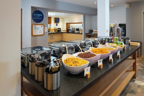 Holiday Inn Express Stevenage by IHG