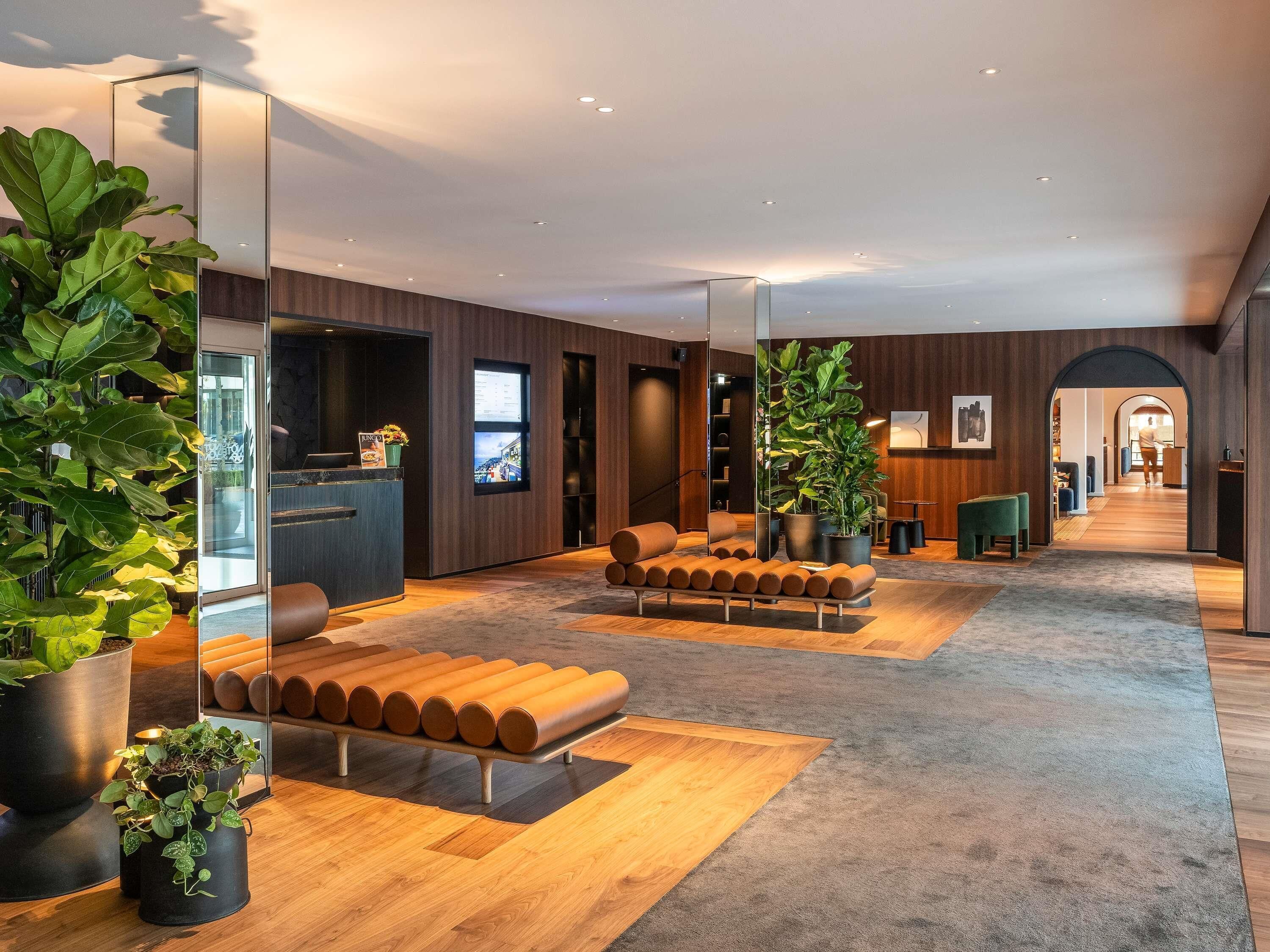 المنشأة من الخارج