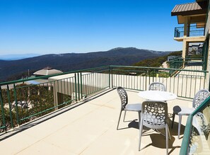 View from room - Mt Buller Chalet Hotel & Suites (Mount Buller)