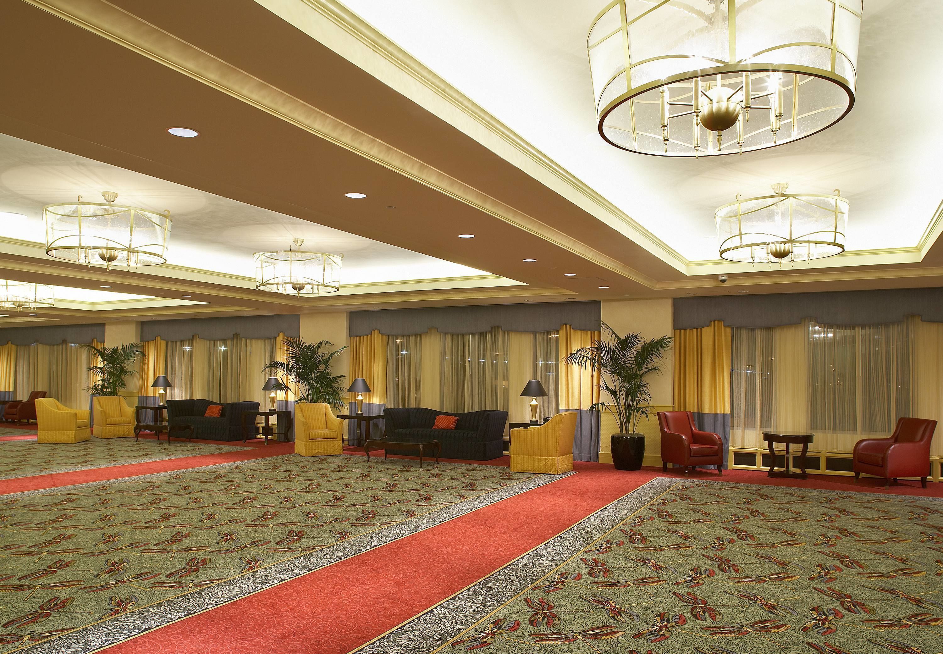 couples treatment room(s), sauna, hot tub, body treatments, hydrotherapy