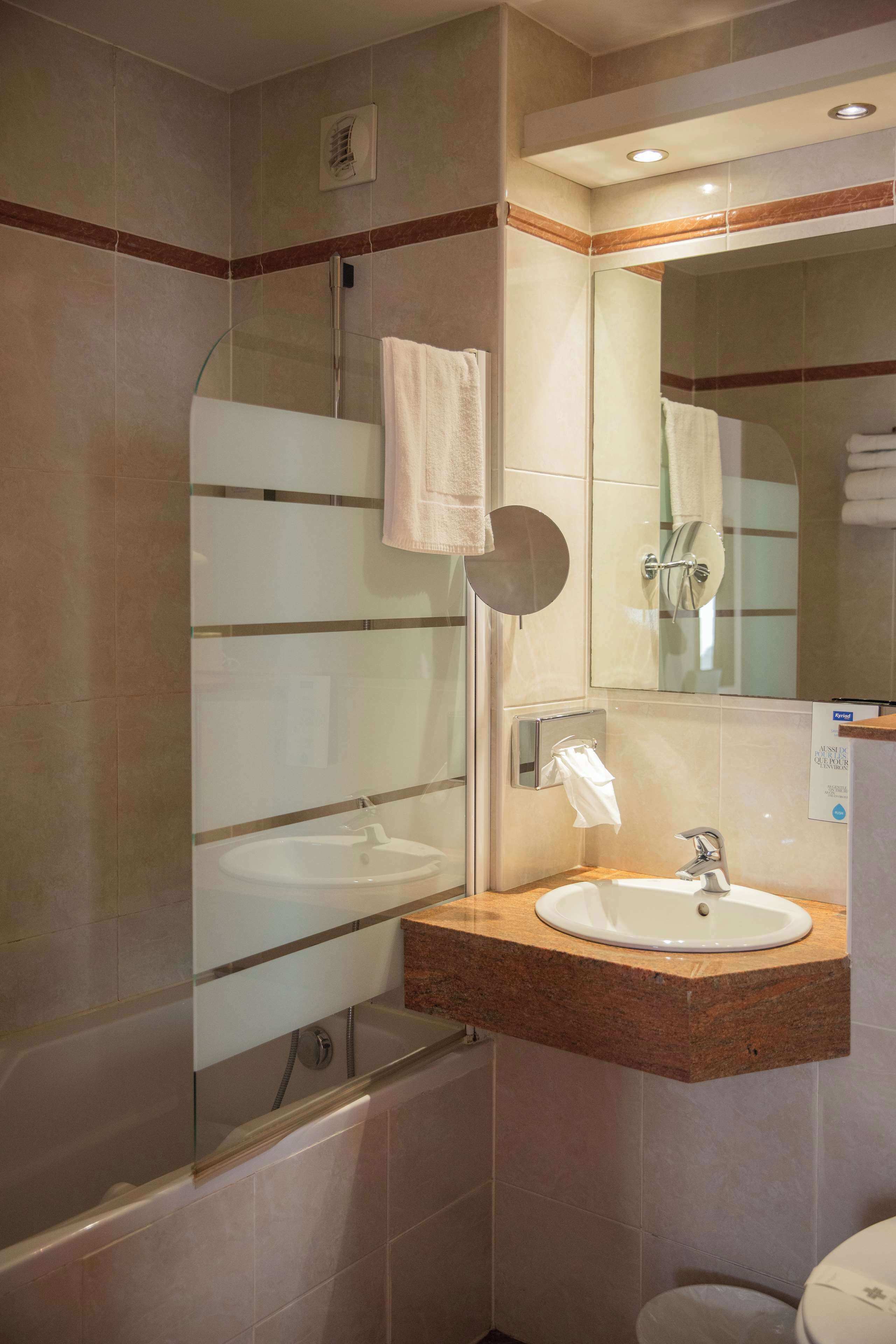 Photo - Kyriad Nîmes Ouest A9