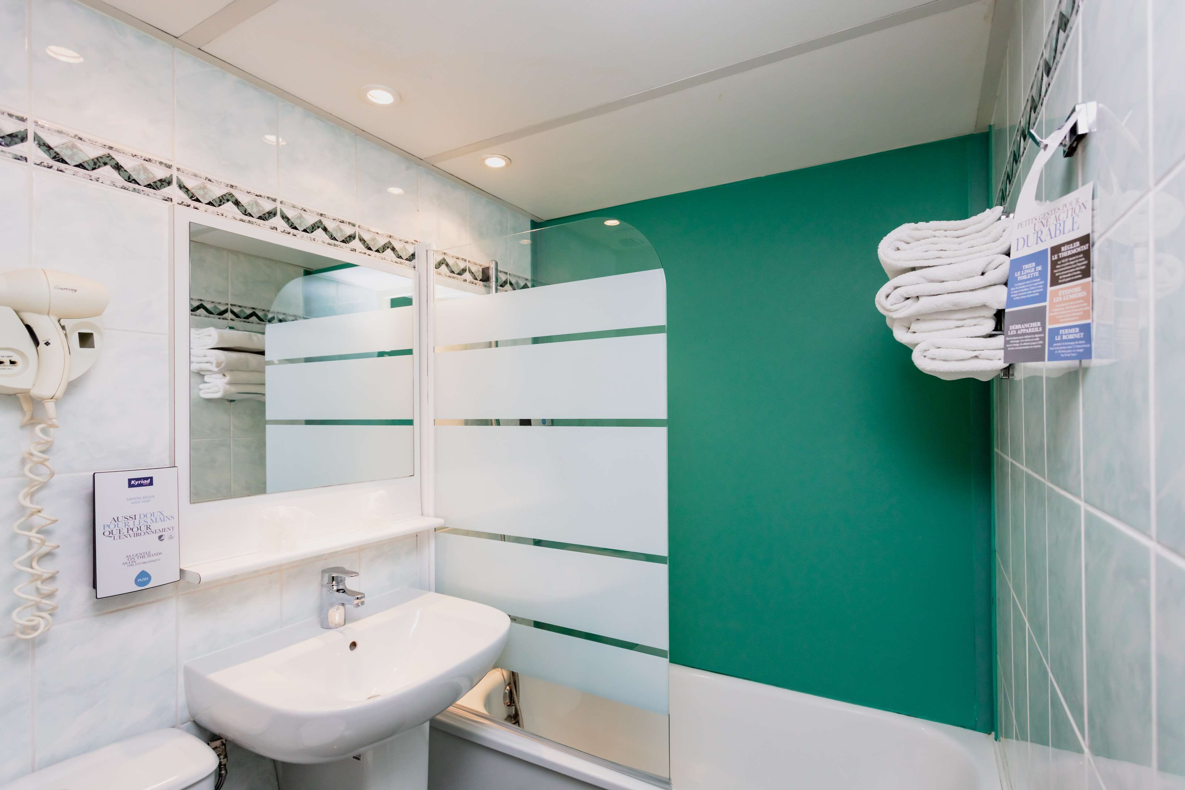 Photo - Kyriad Nîmes Ouest A9