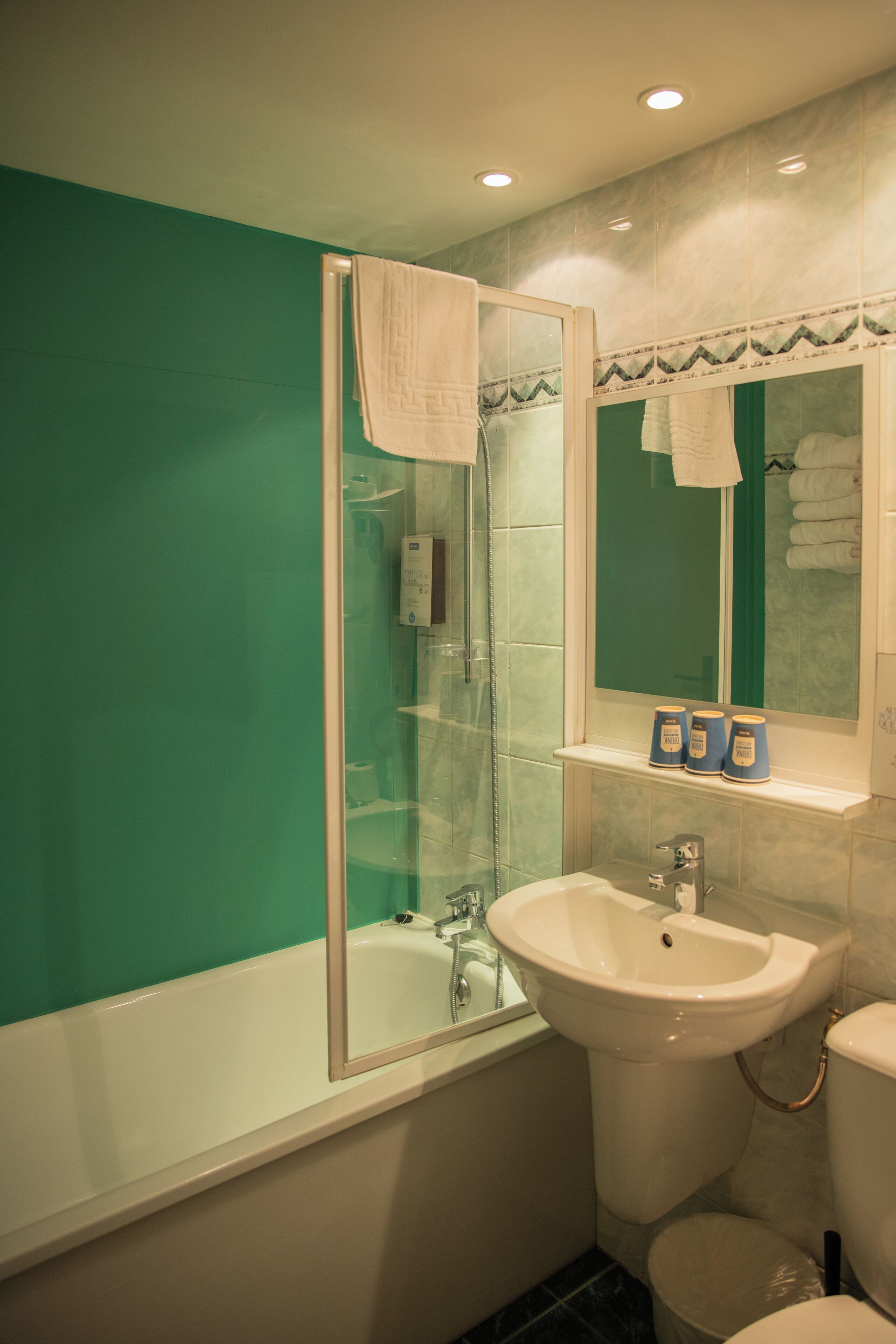 Photo - Brit Hotel Nîmes Ouest