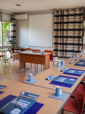 Meeting facility - Kyriad Nimes Ouest (Nîmes)