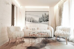 Suite | Premium bedding, in-room safe, free WiFi