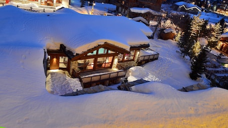 Fachada. Hôtel Tsanteleina
