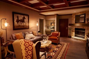 Ropa de cama de alta calidad, edredones de plumas, escritorio