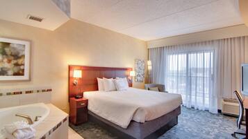 Zimmer, 1 King-Bett | Schreibtisch, laptopgeeigneter Arbeitsplatz, Verdunkelungsvorhänge