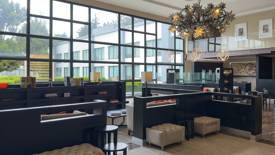 Courtyard by Marriott Toluca Airport