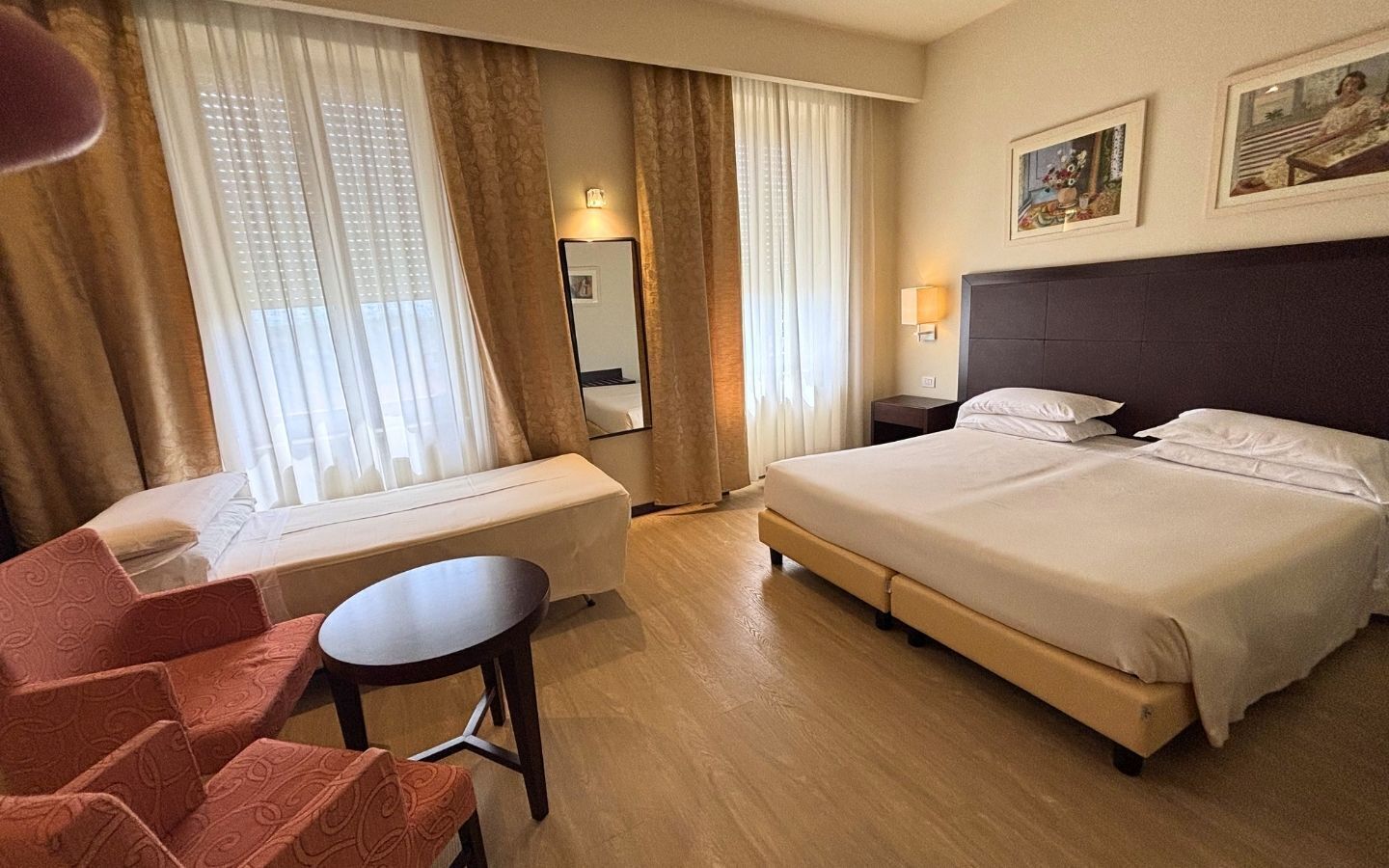 Comfort Triple Room