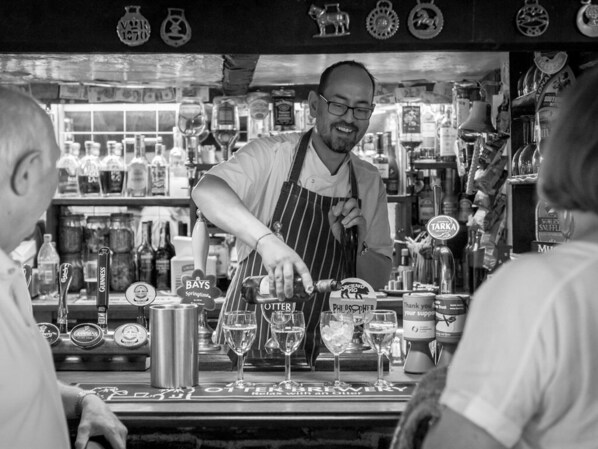 Bar (in der Unterkunft)