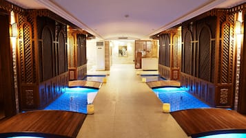 Sauna, steam room, Turkish bath/hammam, 4 treatment rooms, massages
