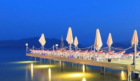Sonnenterrasse. Orka Nergis Beach - All Inclusive