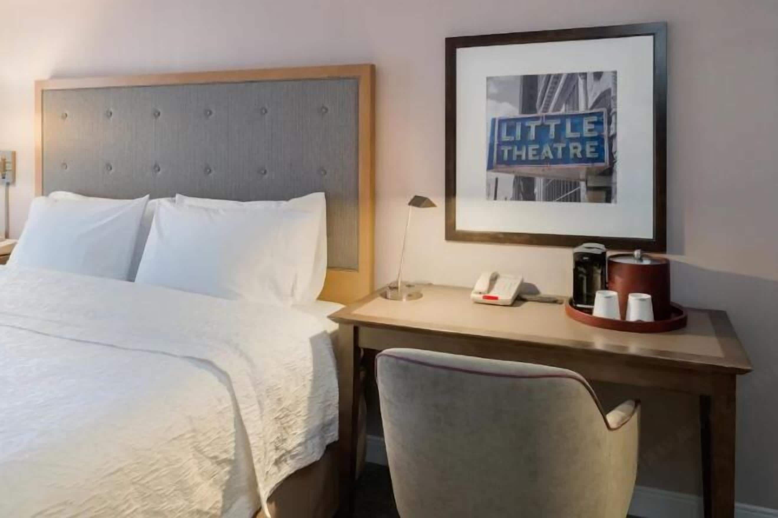 Literie de qualité supérieure, coffres-forts dans les chambres, bureau