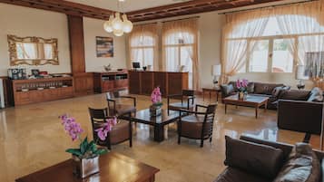 TV plasma 32-inch có truyền hình vệ tinh, TV