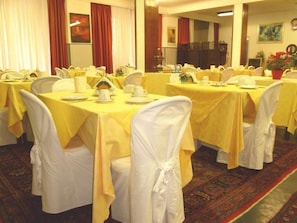 Banquet hall - Hotel Agnello D'oro (Genoa)