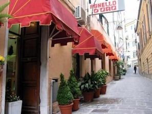 Exterior - Hotel Agnello D'oro (Genoa)