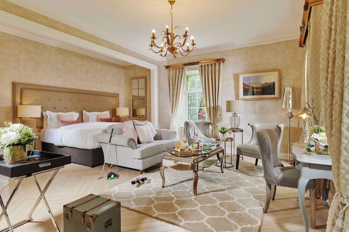 victorian suite | 1 bedroom, hypo-allergenic bedding, in-room safe, iron/ironing board