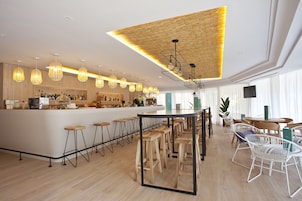 Bar (en el alojamiento)