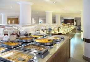 Se sirven desayunos, almuerzos y cenas