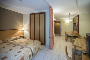 Standard Apartment, 1 Bedroom (1/2)