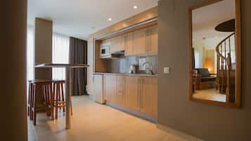 Apartment, 2 Bedrooms (Suit 4/6) | Private kitchen
