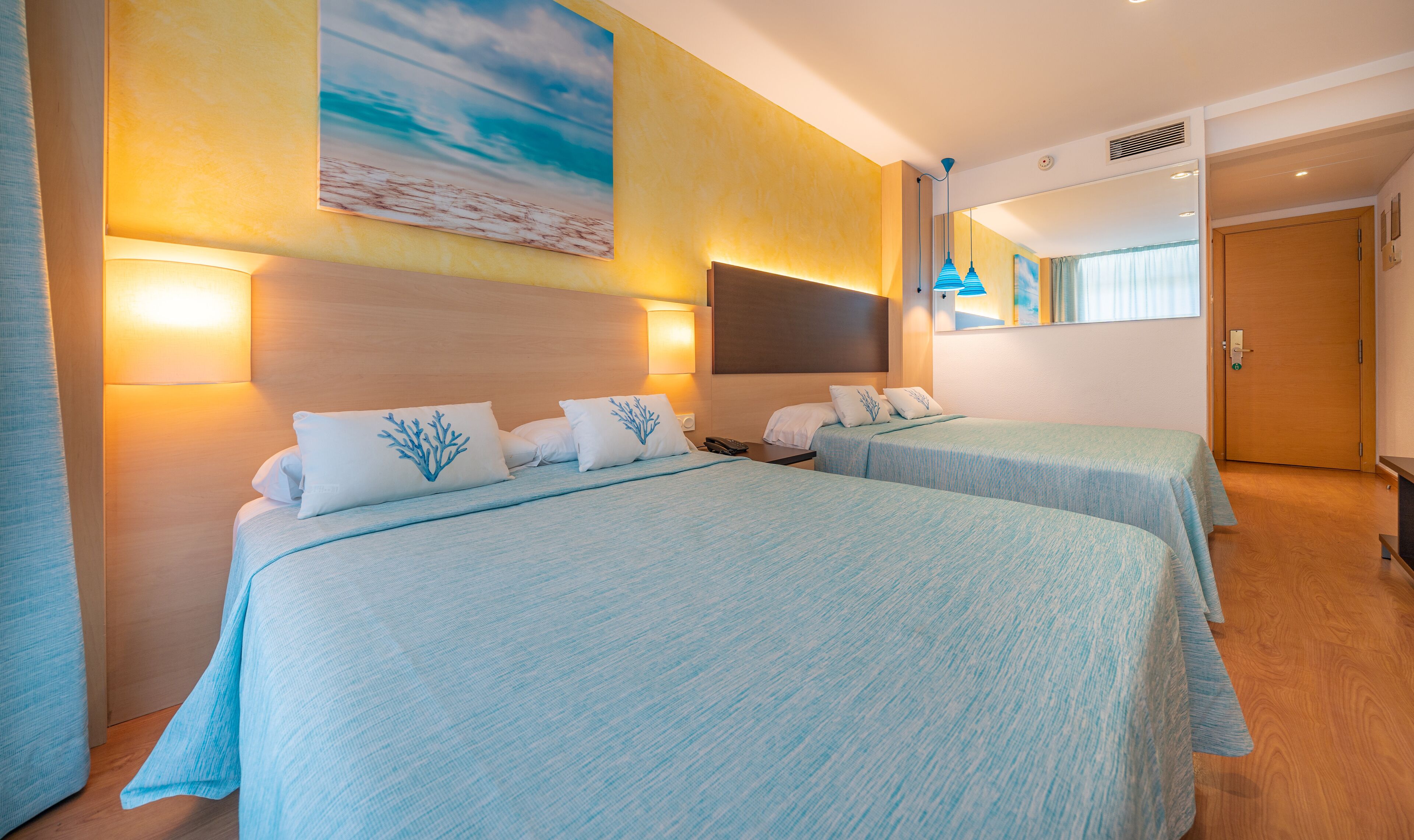 Photo - Hotel Blaumar