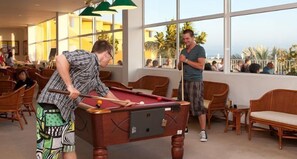 Billiards - Hotel Drago Park by Pierre & Vacances (Pajara)