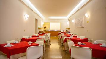 Tägliches inbegriffenes Frühstücksbuffet