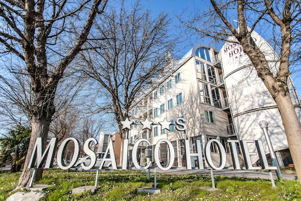 Front of property - Hotel Mosaico (Ravenna)