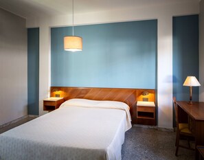 Bureau, Wi-Fi gratuit, draps fournis