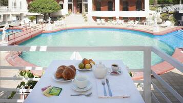 Colazione a buffet inclusa, servita tutte le mattine