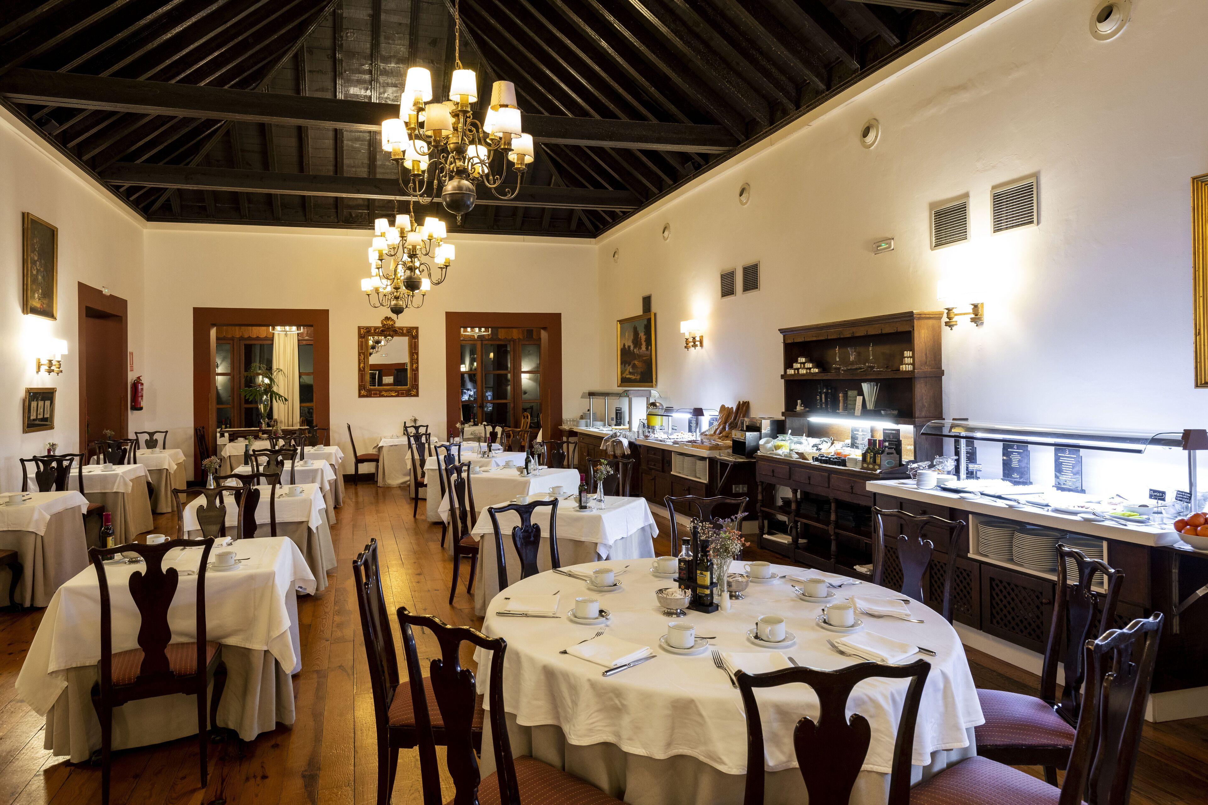 daily buffet breakfast (eur 21 per person)