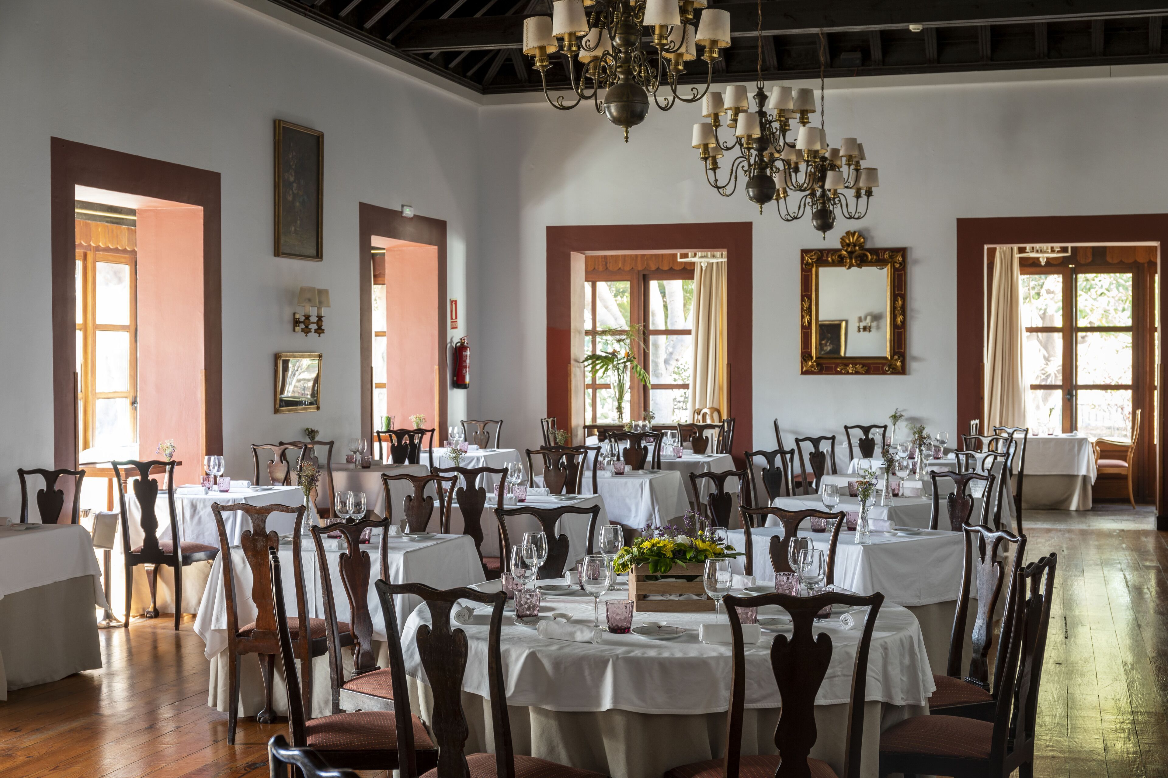 breakfast, lunch, dinner served; regional cuisine, garden views